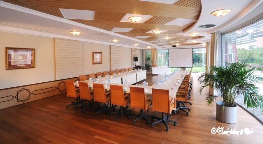 سالن برگزاری همایش و جلسات